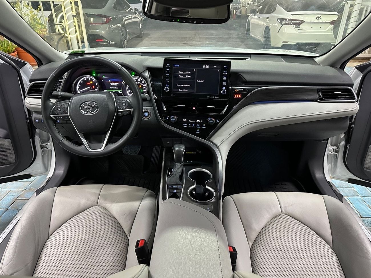 Toyota Camry XLE 2.5L