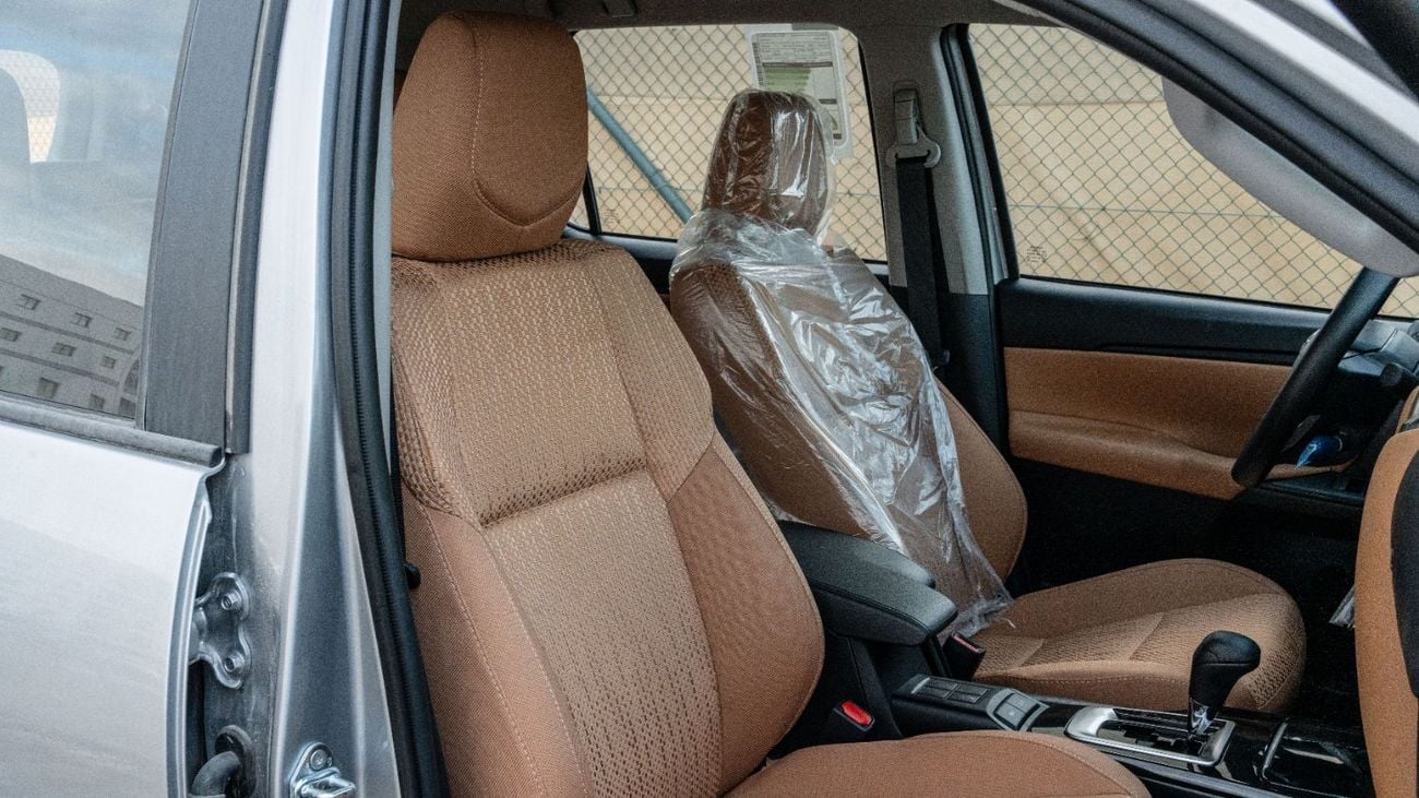 تويوتا فورتونر 2026 Toyota Fortuner GX 2.7 AT Petrol (Silver-Tan) RWD