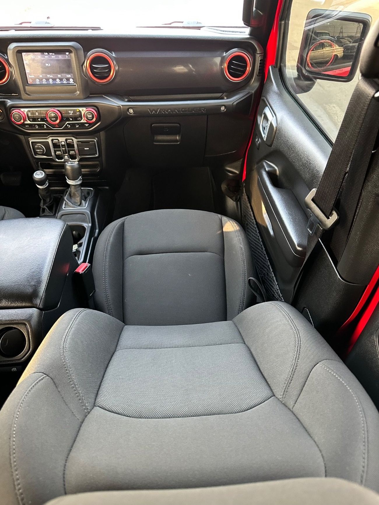 Jeep Wrangler Unlimited Sport 3.6L A/T