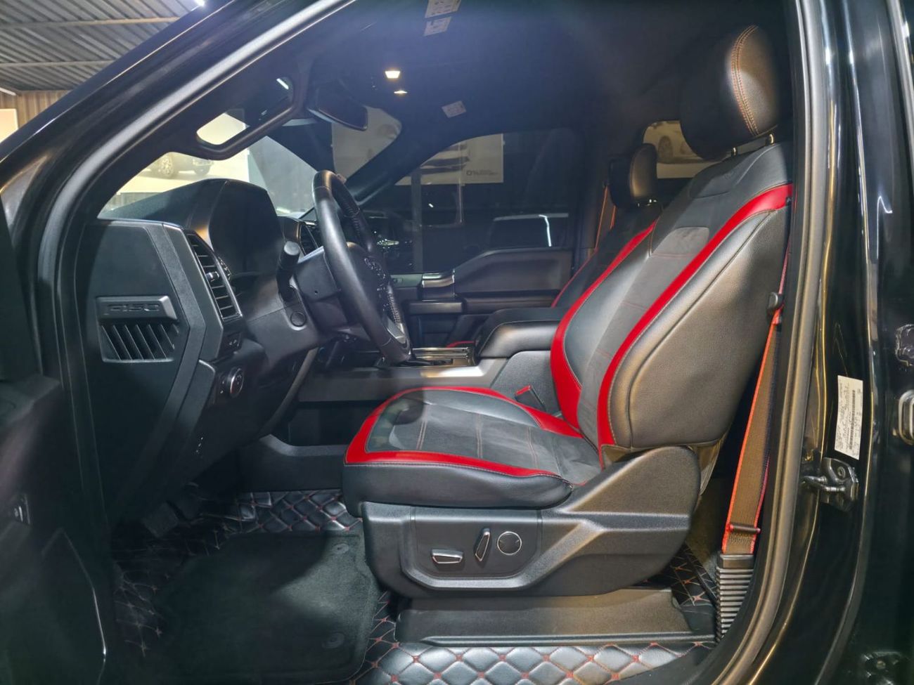 Ford F 150 Lariat Luxury Pack 5.0L (396 HP)