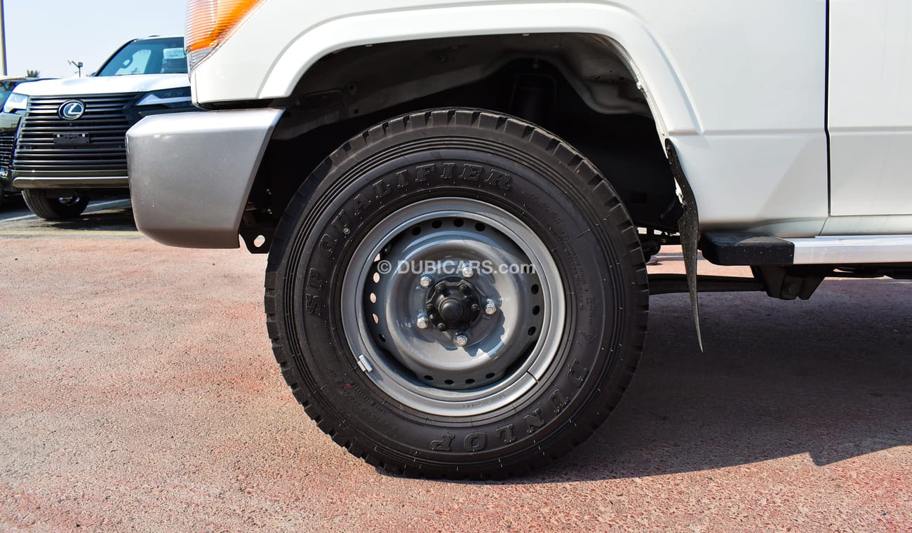 تويوتا لاند كروزر بيك آب 4.2L Diesel V6  Single Cabin