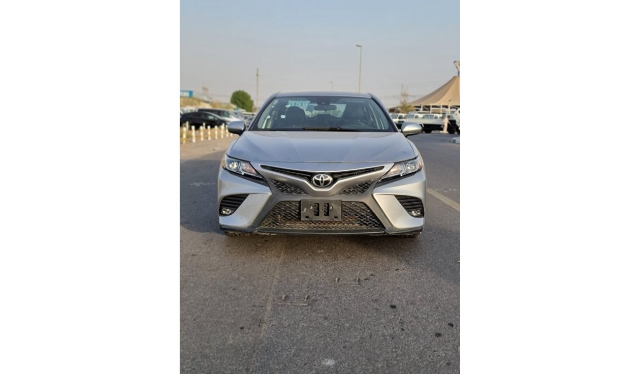 تويوتا كامري 2.5L PETROL / DRIVER POWER SEAT / SUNROOF / FULL OPTION (LOT # 94176)