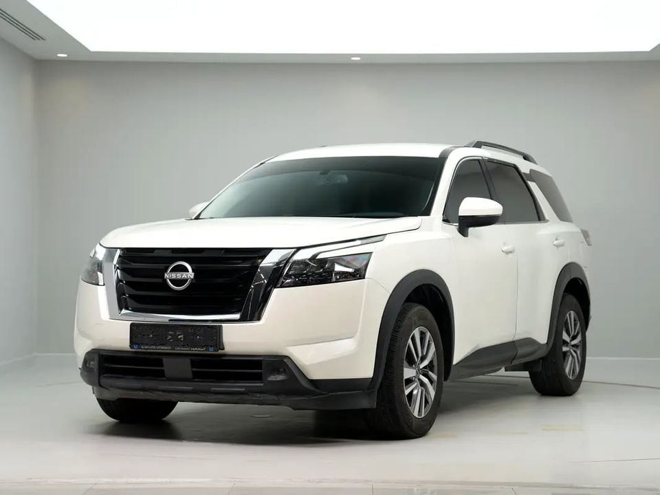 Nissan Pathfinder S