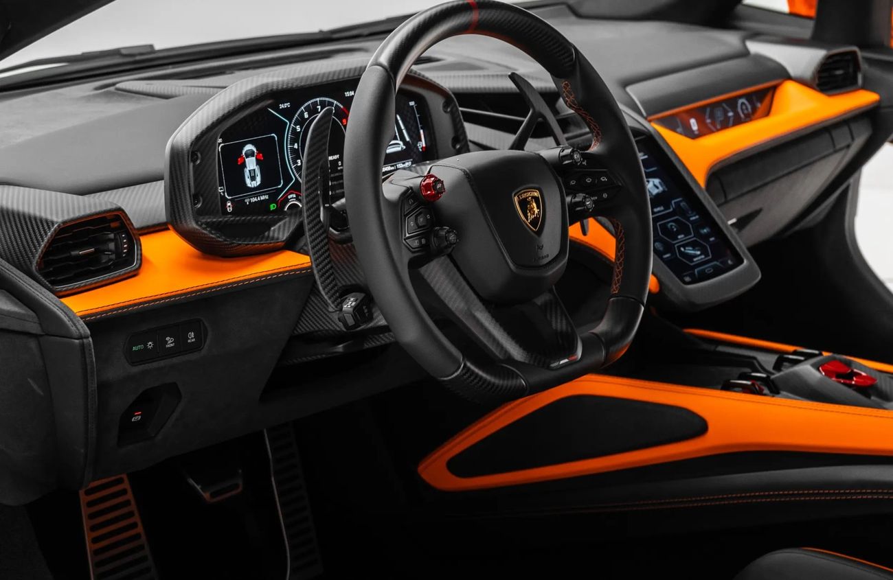 لامبورغيني ريفويلتو 6.5L V12 Naturally Aspirated Engine + eMotor