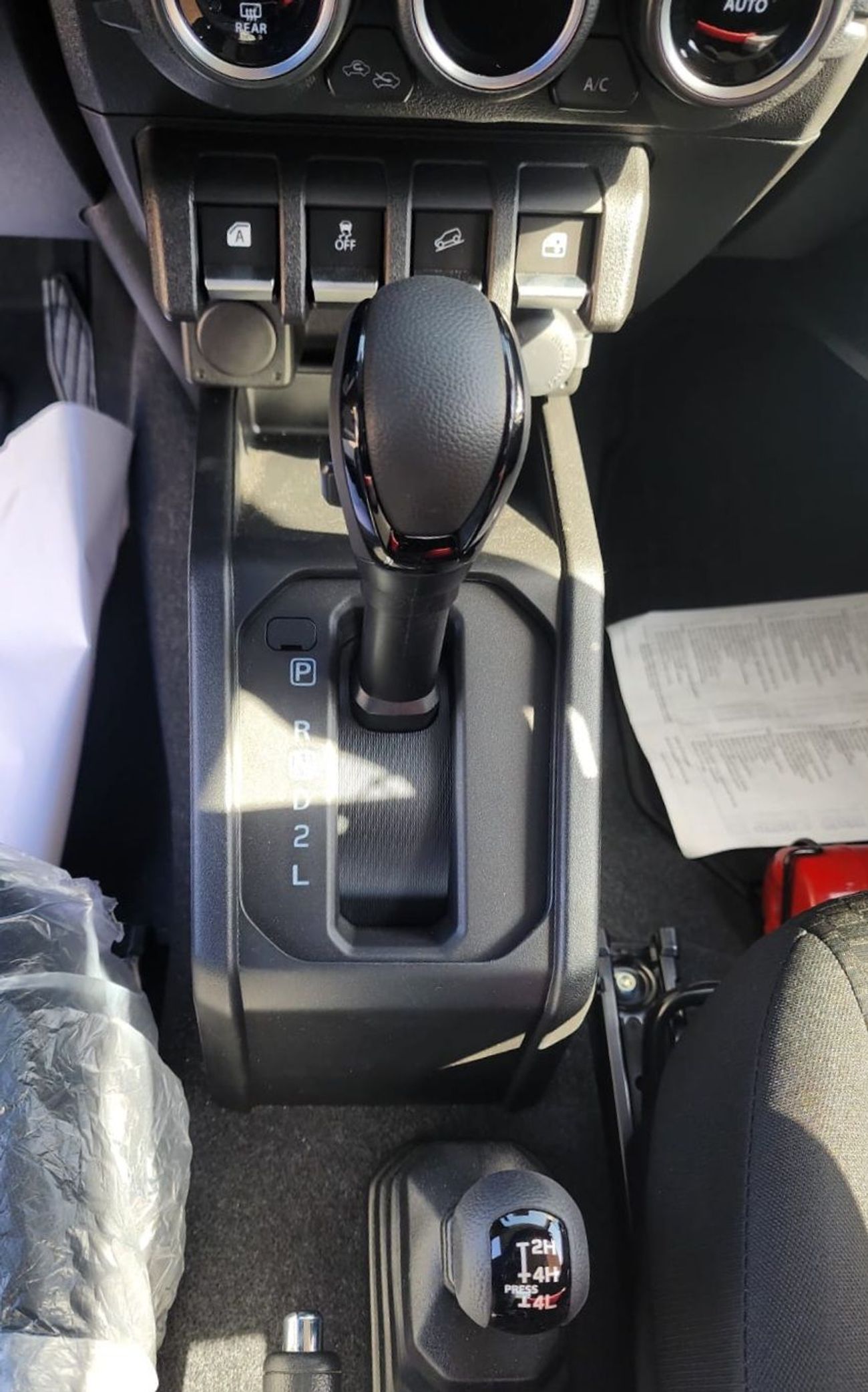 سوزوكي جيمني GLX 1.5L (3-Doors)