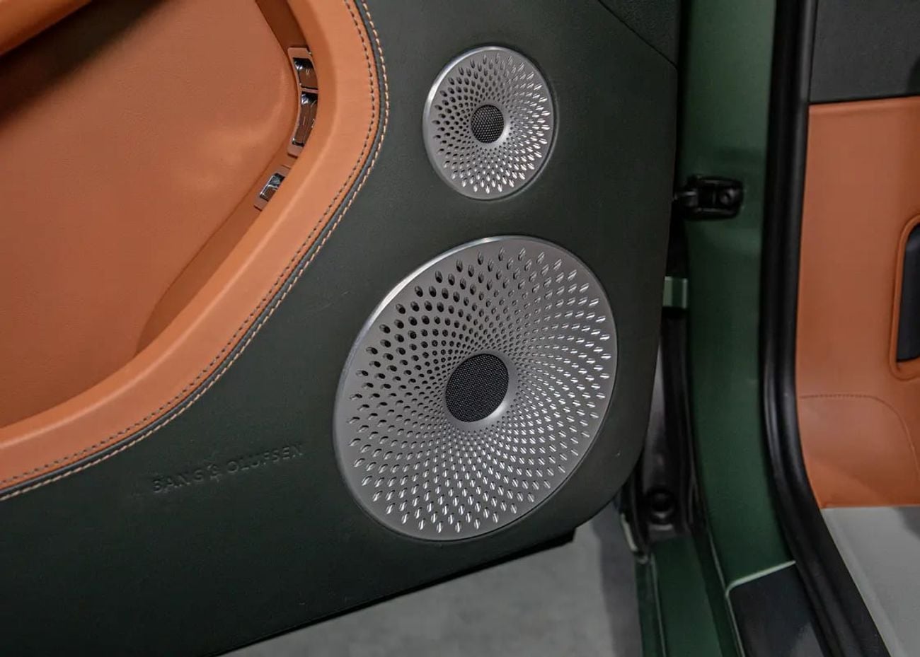 بنتلي كونتيننتال جي تي 6.0L W12 (626 HP)