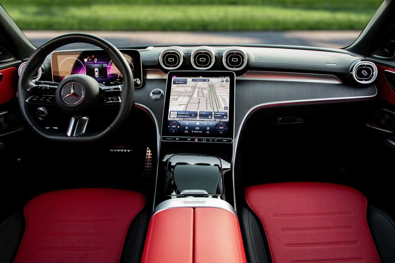 مرسيدس بنز C 200 C200 Premium Plus | 4,211 P.M | 0% Downpayment | Agency Warranty!