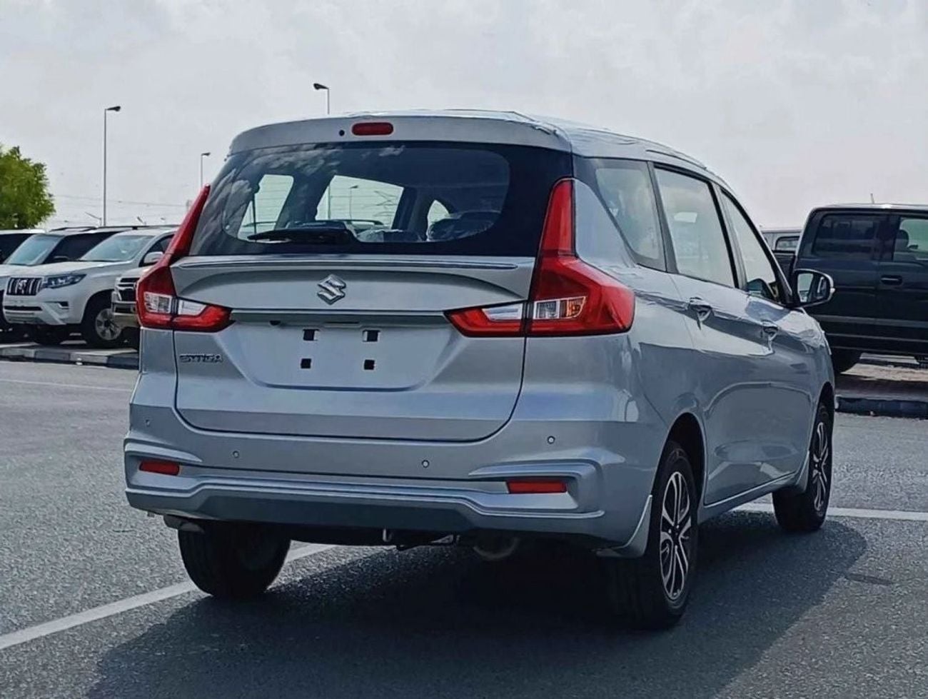 سوزوكي ايرتيغا SUZUKI ERTIGA GLX 2024 A/T 1.5L 4CY PETROL SILVER full