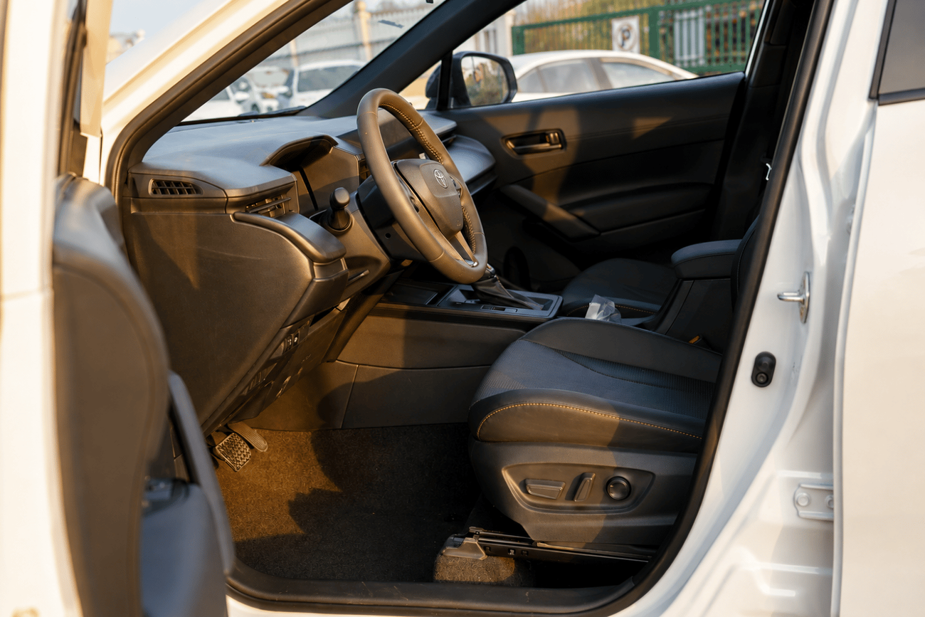 تويوتا كورولا كروس GLI 2.0L 4-Cylinder Hybrid (HEV)