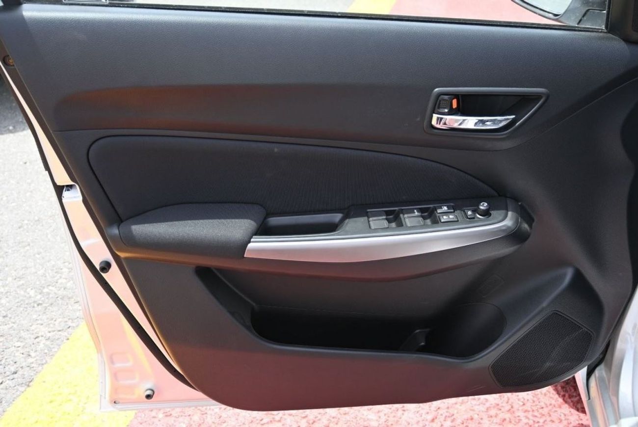 سوزوكي سويفت سوزوكي سويفت 1.2 لتر بنزين ، هاتشباك ، دفع أمامي ، 4 أبواب ، بدء الدفع ، وسادة هوائية مزدوجة ، حساسا