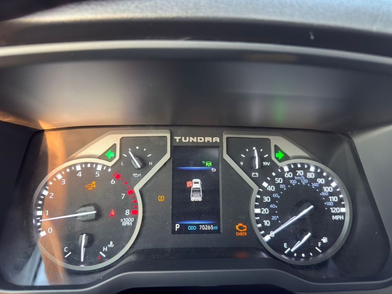 Toyota Tundra SR (NON GCC)