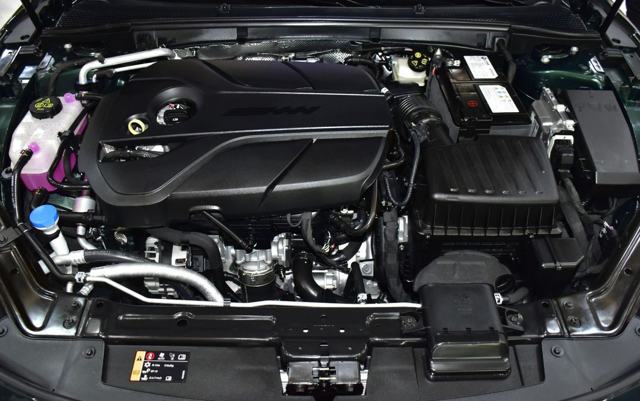 أم جي 7 EXCELLENT DEAL for our MG 7 Trophy ( 2026 Model ) in Green Color GCC Specs