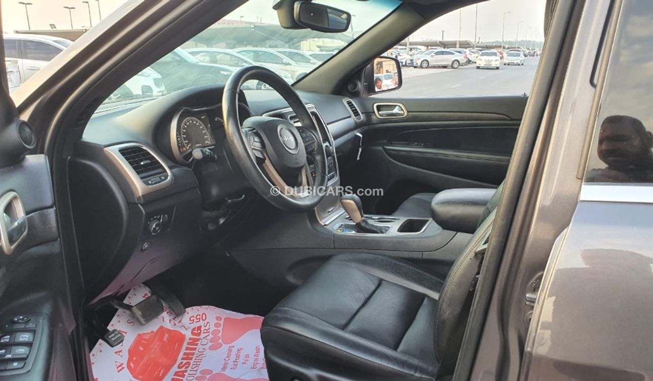 Jeep Grand Cherokee Laredo