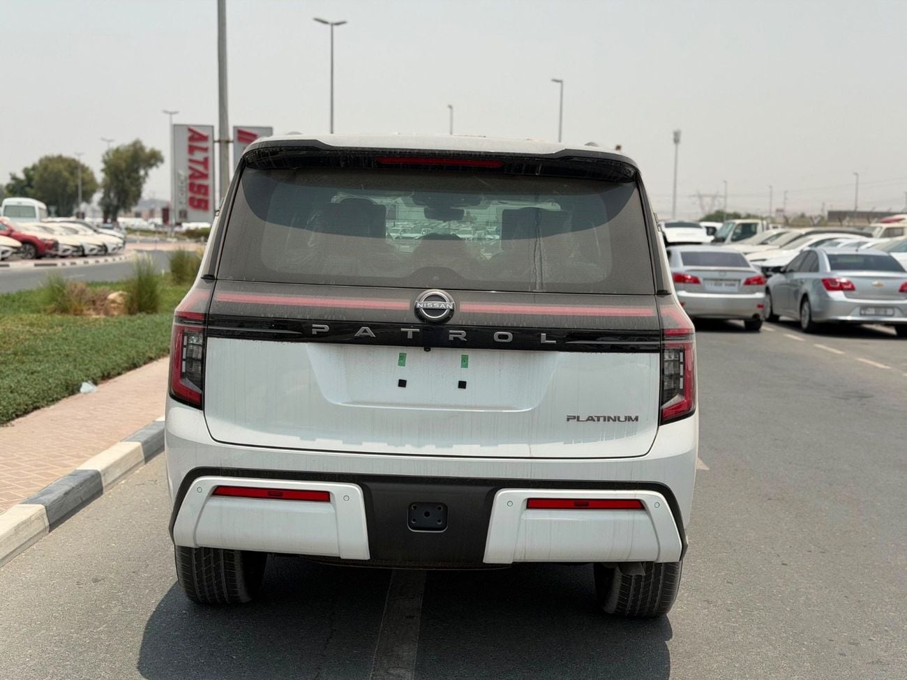 نيسان باترول LE PLATINUM CITY Nissan Patrol 3.5 platinum LE Full option black Roof 2026
