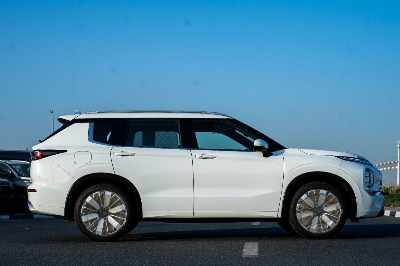 ميتسوبيشي آوتلاندر HIGHLINE 2026 Mitsubishi Outlander 2.5L 4x4 Automatic SUV