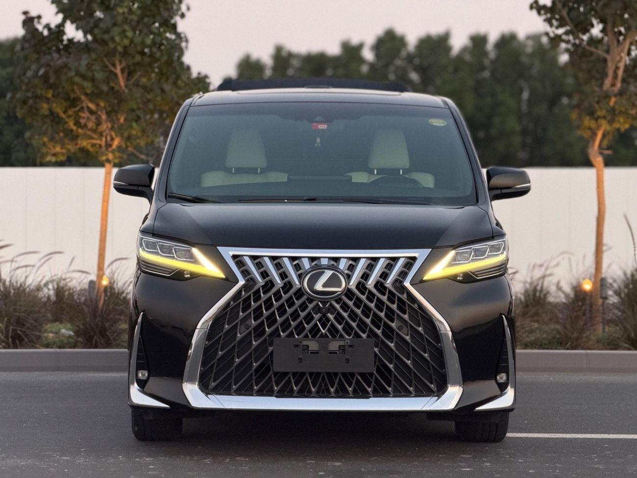 Lexus LM 300H STANDARD Lexus LM 300 2020 | 4-Seater VIP Luxury   Price: AED 259,000  Japanese Specifications  Mileage: 120,