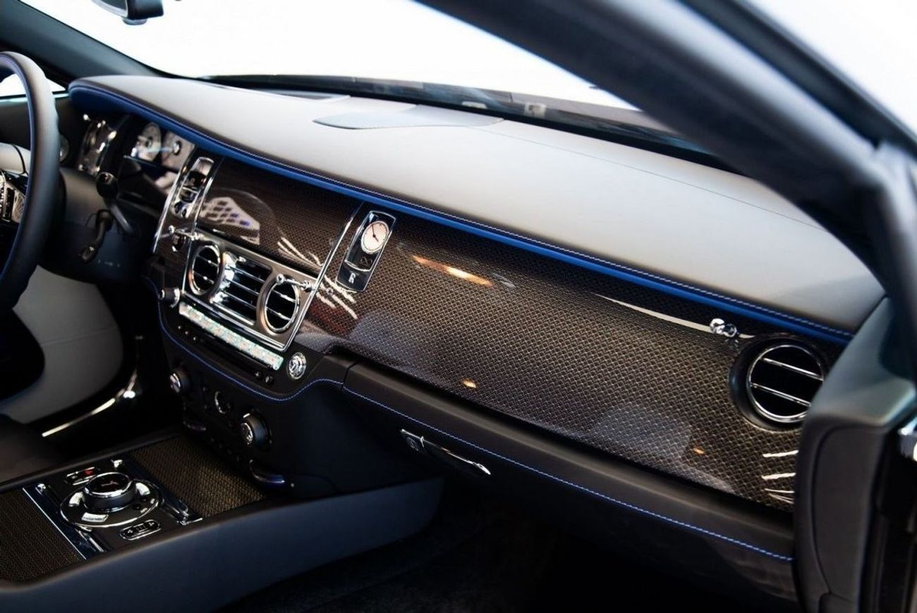 Rolls-Royce Wraith BLACK BADGE