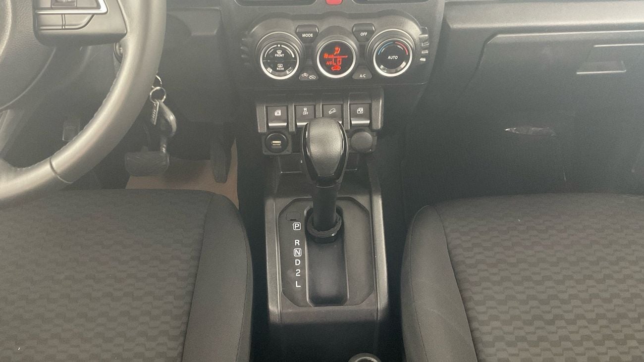 سوزوكي جيمني GLX | شامل الضمان | 0 ﺪﻔﻋﺓ ﺃﻮﻟﻯ