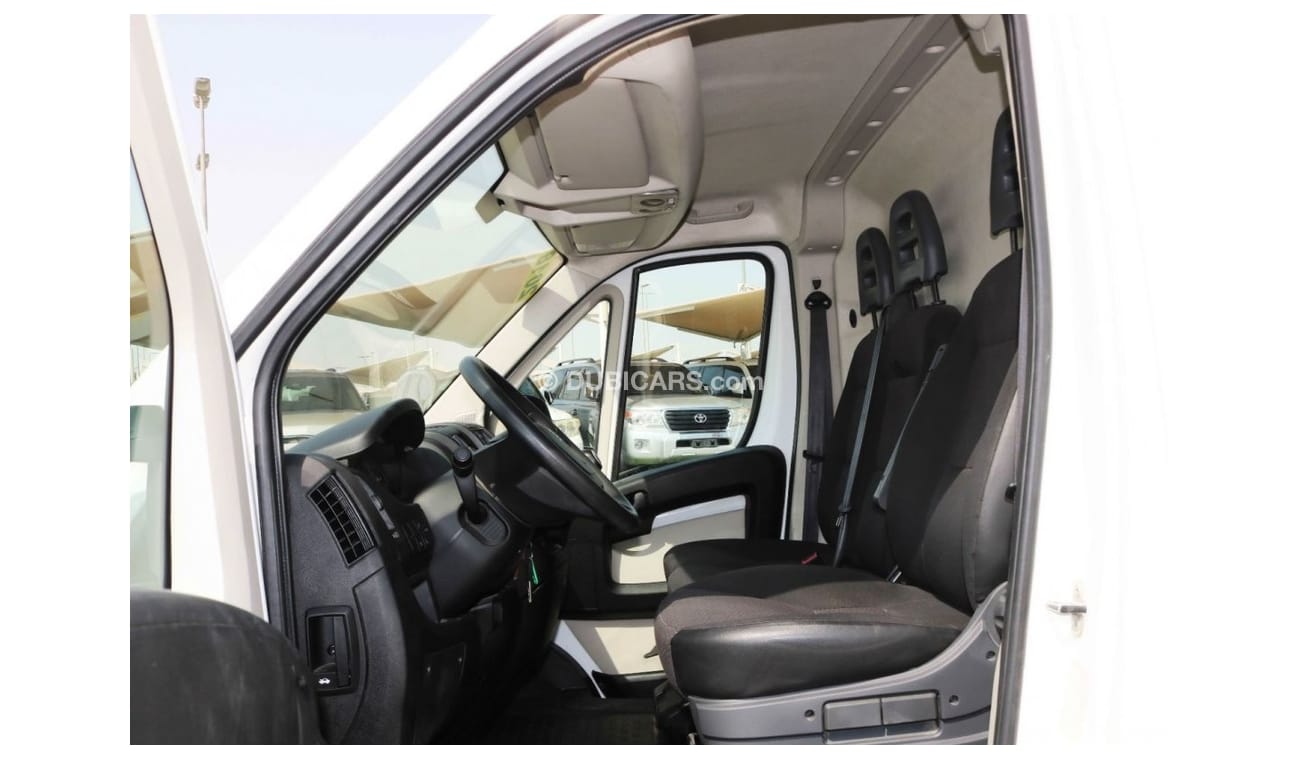 Peugeot Boxer 2018 |  REFRIGERATED VAN -EXCELLENT CONDITION WITH GCC SPECS - VAT EXCLUDED
