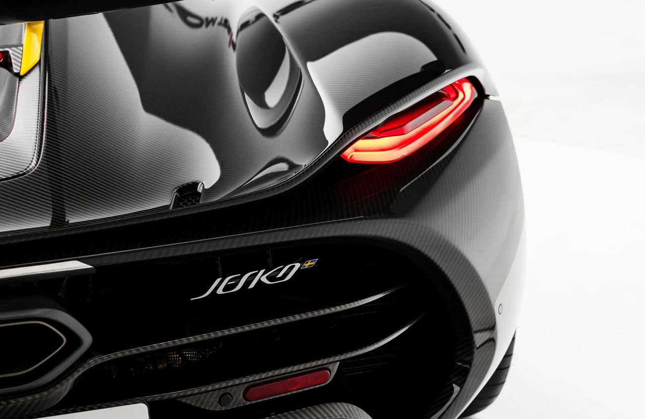 Koenigsegg Jesko 5.0L V8 Twin-Turbocharged Engine | Warranty