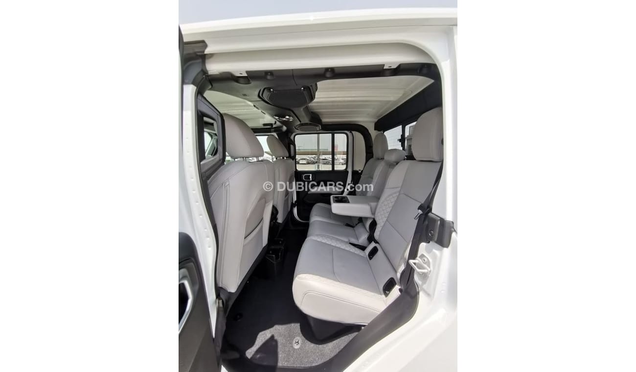 جيب جلادياتور Jeep Gladiator - 2023 - White