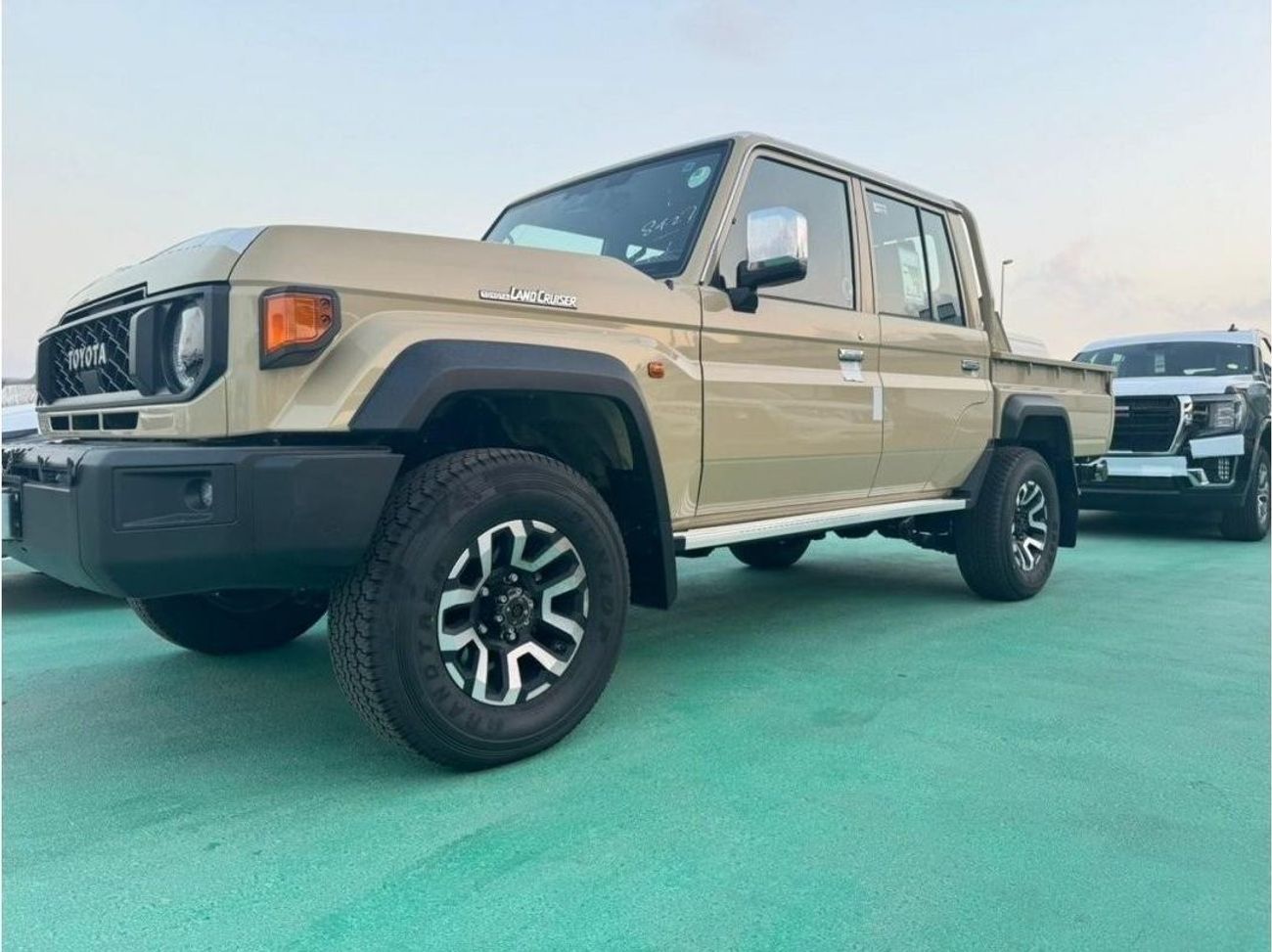 Toyota Land Cruiser Pick Up 2.8L DIESEL AUTOMATIC DOUBLE CABIN FULL OPTION 2024 GCC
