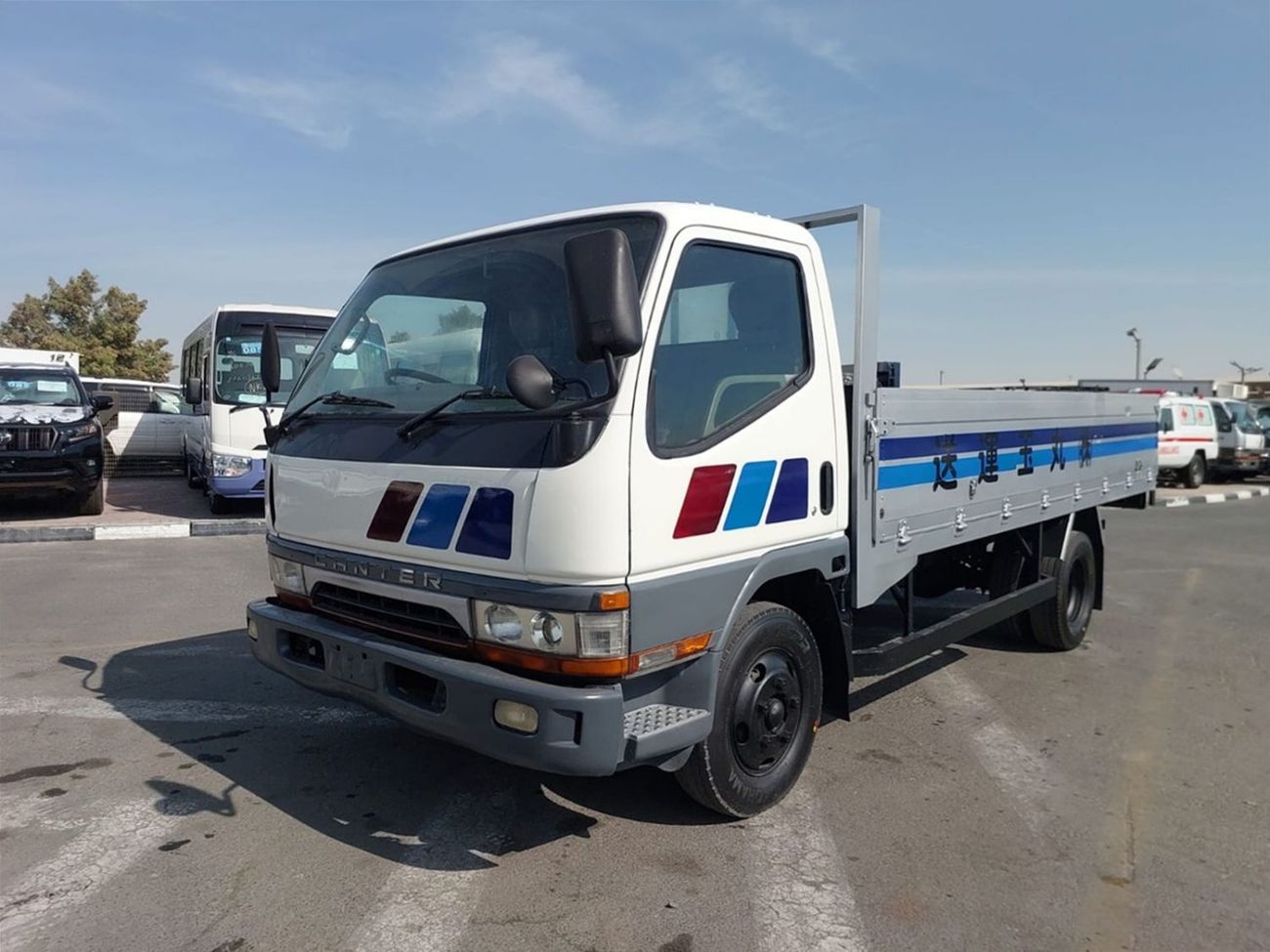 Mitsubishi Fuso Canter MITSUBISHI CANTER TRUCK RHD 1997 MODEL 4.5 L DIESEL MANUAL(PM32294)