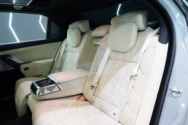 BMW 740i M SPORT, миниатюра 28