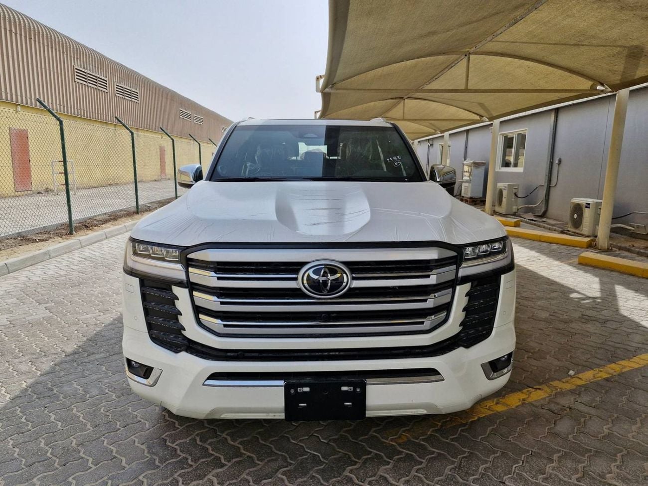 تويوتا لاند كروزر Toyota LC300 VX 4.0 2026 Full option