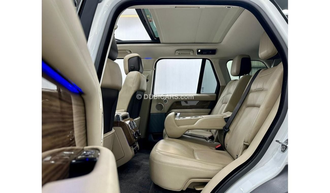 Land Rover Range Rover 2019 Range Rover Vogue HSE V6, Oct 2024 Range Rover Warranty, Dec 2025 Range Rover Service Pack, GCC