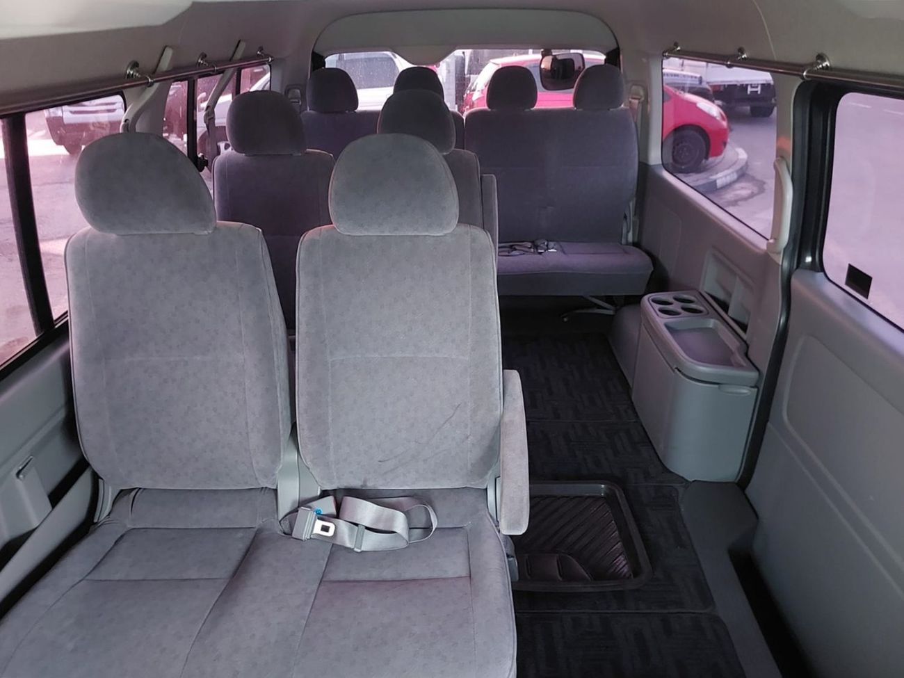 Toyota Hiace TOYOTA HIACE COMMUTER VAN RHD 2010 MODEL 2.7 L PETROL AUTOMATIC(PM19655)