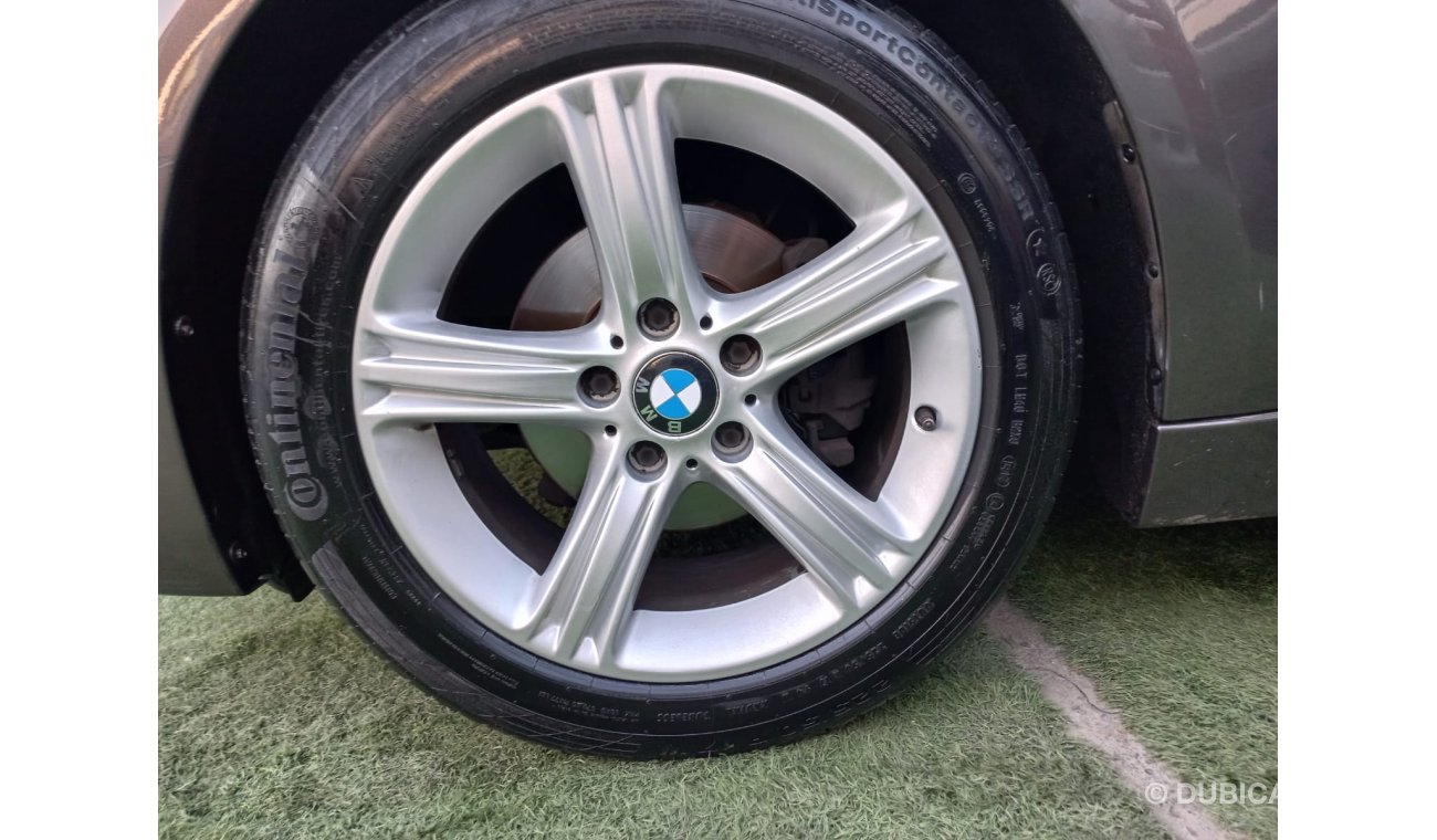 بي أم دبليو 316i موديل 2013  خليجى BM316I لون بنى مثبت سرعة تحكم رنجات بحالة ممتازة لاتحتاج لأى مصاريف