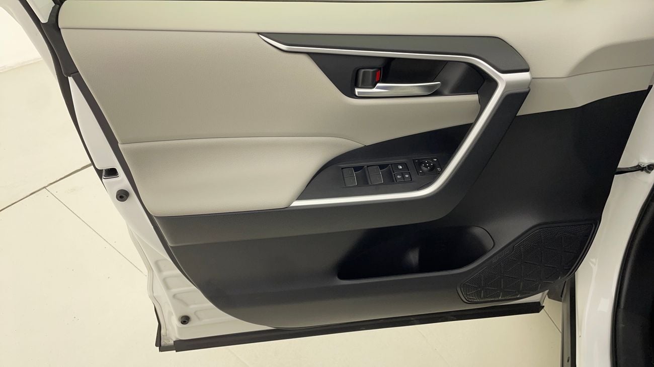 تويوتا راف ٤ ADVENTURE 2.5 | بدون دفعة مقدمة | اختبار القيادة في المنزل