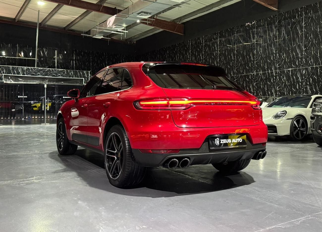 Porsche Macan STD 2.0L (252 HP)