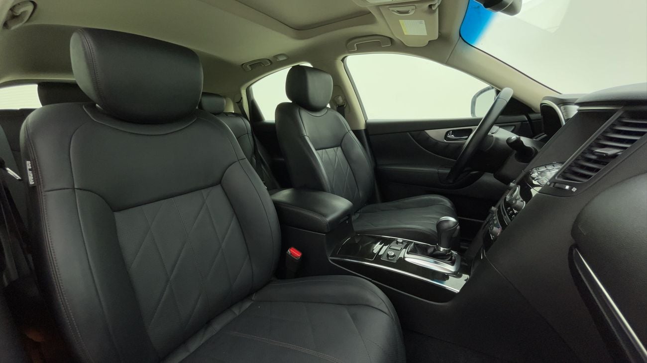 Infiniti QX70 LUXURY 3.7 | Zero Down Payment | Free Home Test Drive