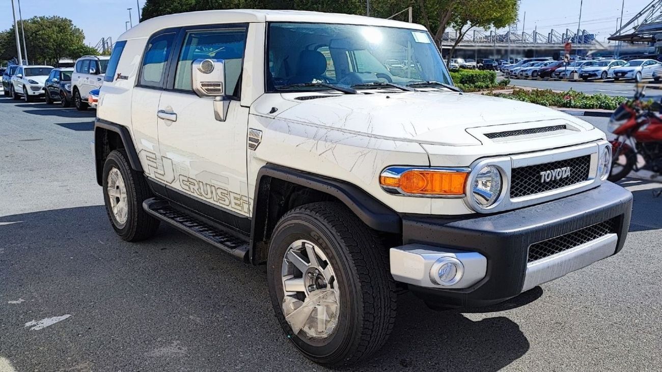 New TOYOTA FJ CRUISER 4.0L XTREME V6 PETROL AT 2023 for sale in Dubai ...