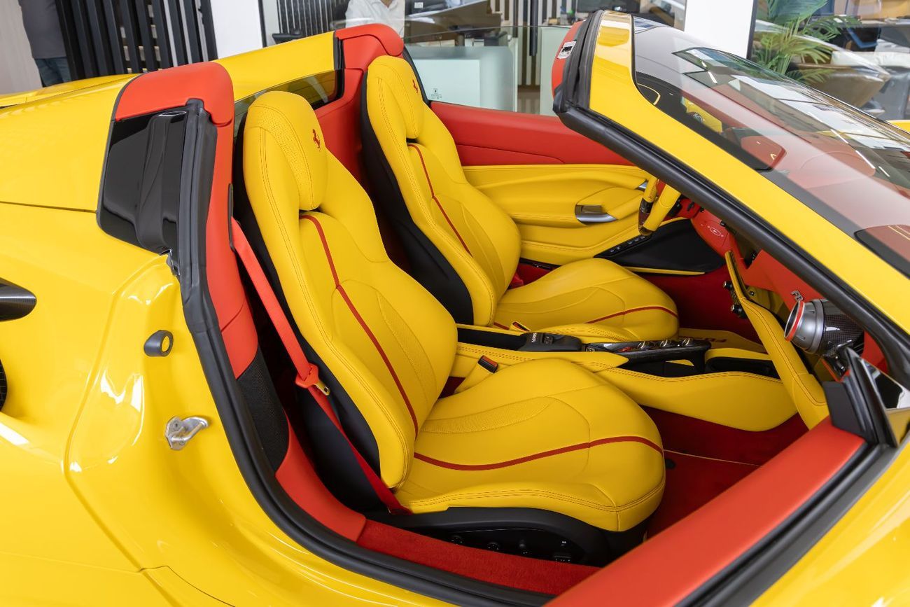 فيراري ف ٨ سبيدر Ferrari F8 Spider 2022 | Pristine | Fully Carbon Interior &amp; Exterior | Carbon Steering &amp; Pad