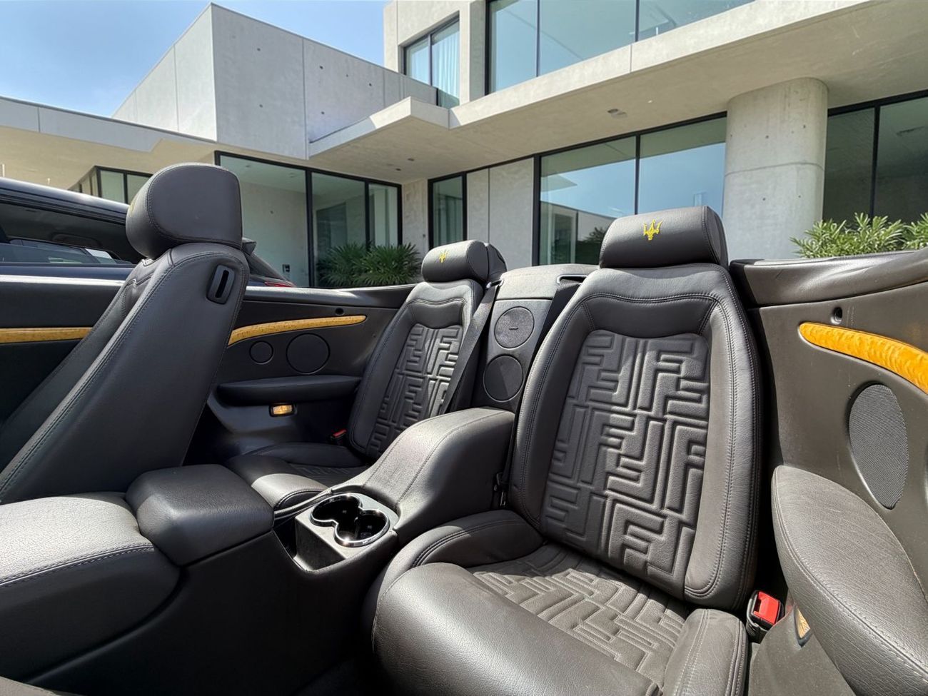 مازيراتي جران كابريو MASERATI GRANCABRIO FENDI EDITION | 4.7L V8 – 460 BHP | 2012 | GCC SPECS