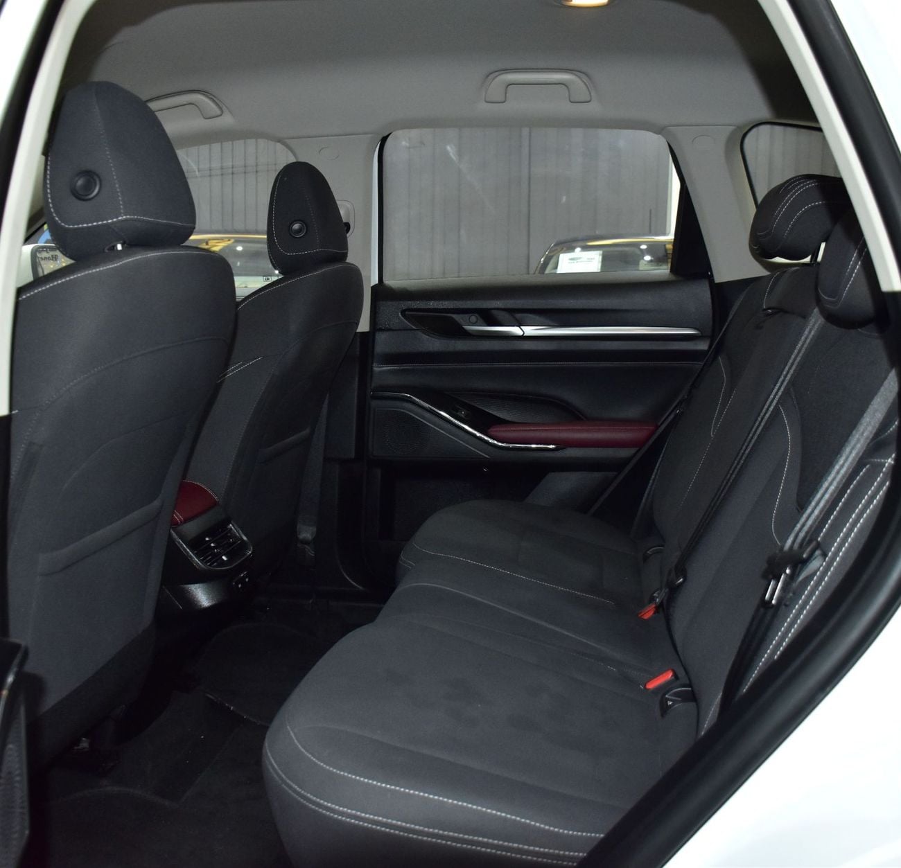 Haval H6 EXCELLENT DEAL for our Haval H6 2.0 GDiT ( 2023 Model ) in White Color GCC Specs