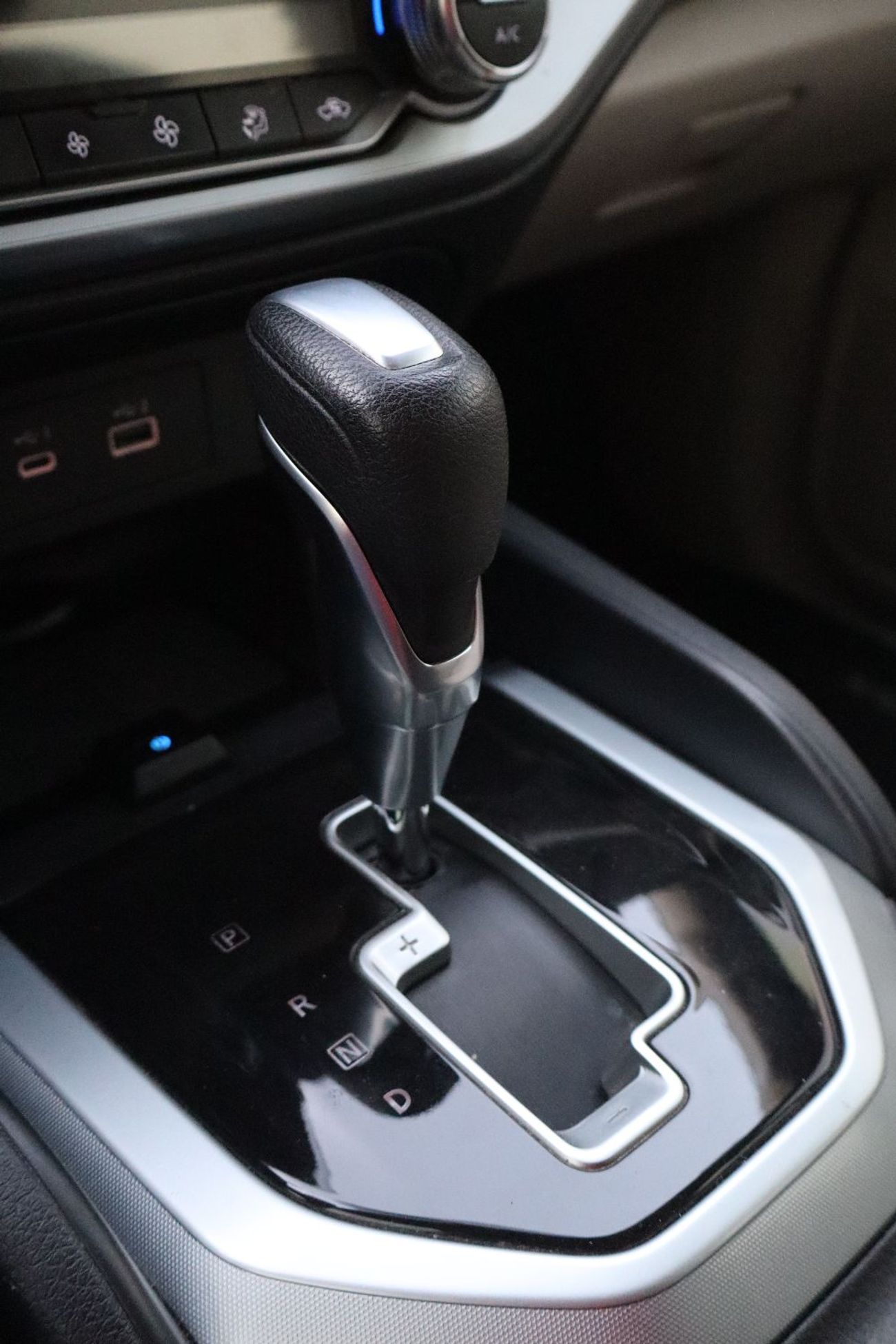 نيسان إكستيرا Titanium 2.5L AWD