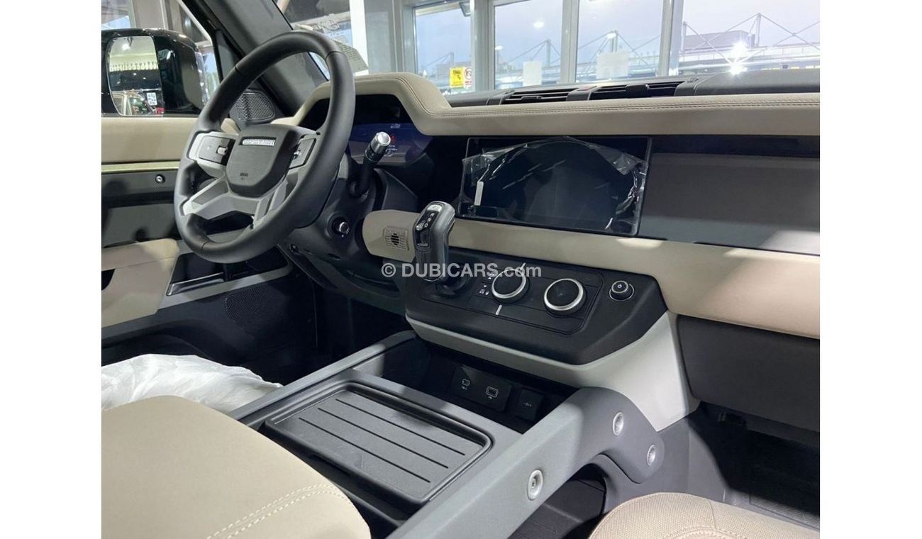 Land Rover Defender P400 FIRST EDITION