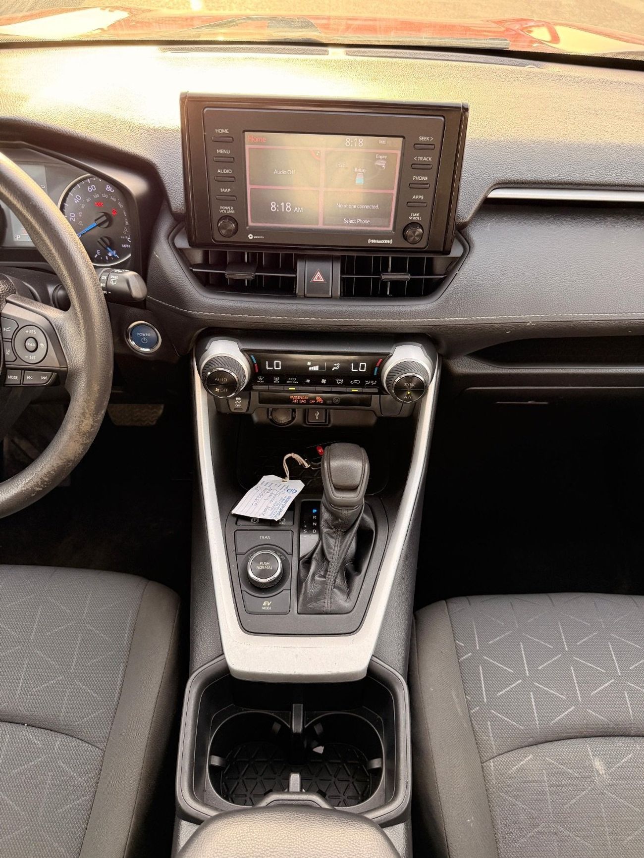 تويوتا راف ٤ XLE 2.5L