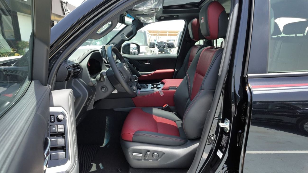 Toyota Land Cruiser GR SPORT 3.5 HEV 2026 GCC
