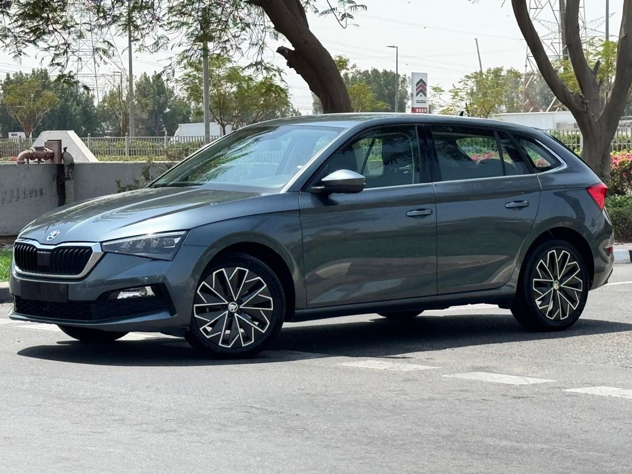 سكودا سكالا Style 1.6L