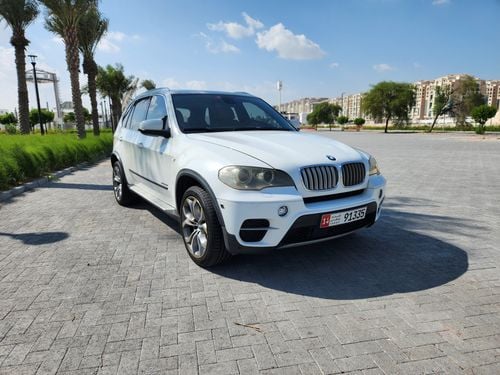 بي أم دبليو X5 xDrive 50i M Sport 4.4L (5 Seater)