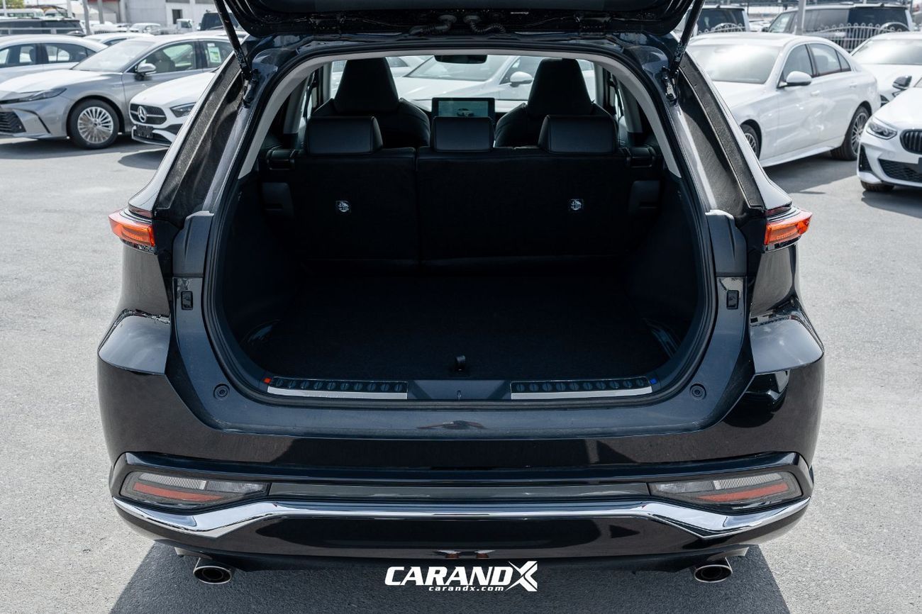 تويوتا فينزا 2.0L CVT 2WD Luxury Petrol 2025