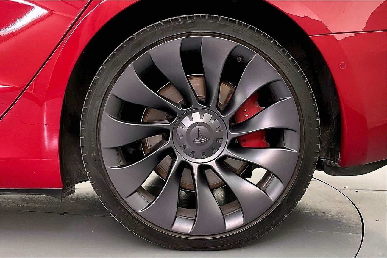 بورش تايكان 4S | عرض العيد الحصري | خالية من أضرار الفيضانات