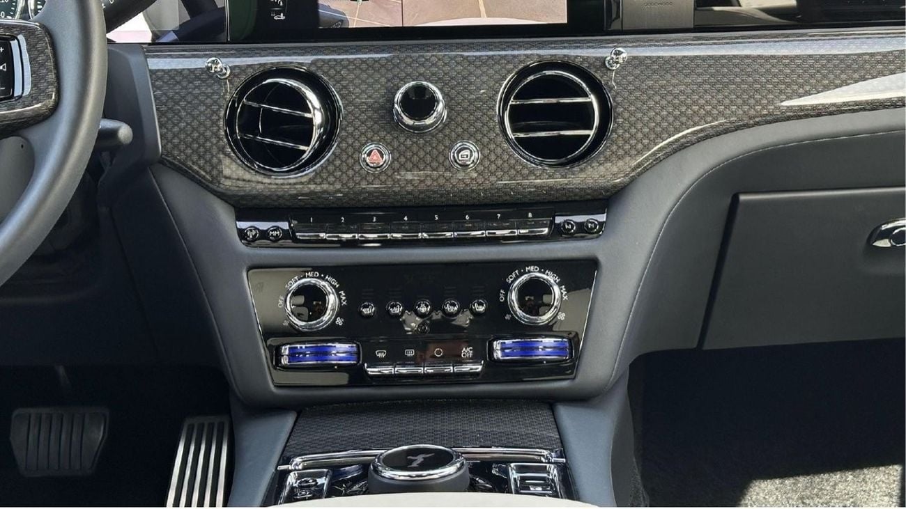 Rolls-Royce Ghost Black Badge GCC 6.7L V12