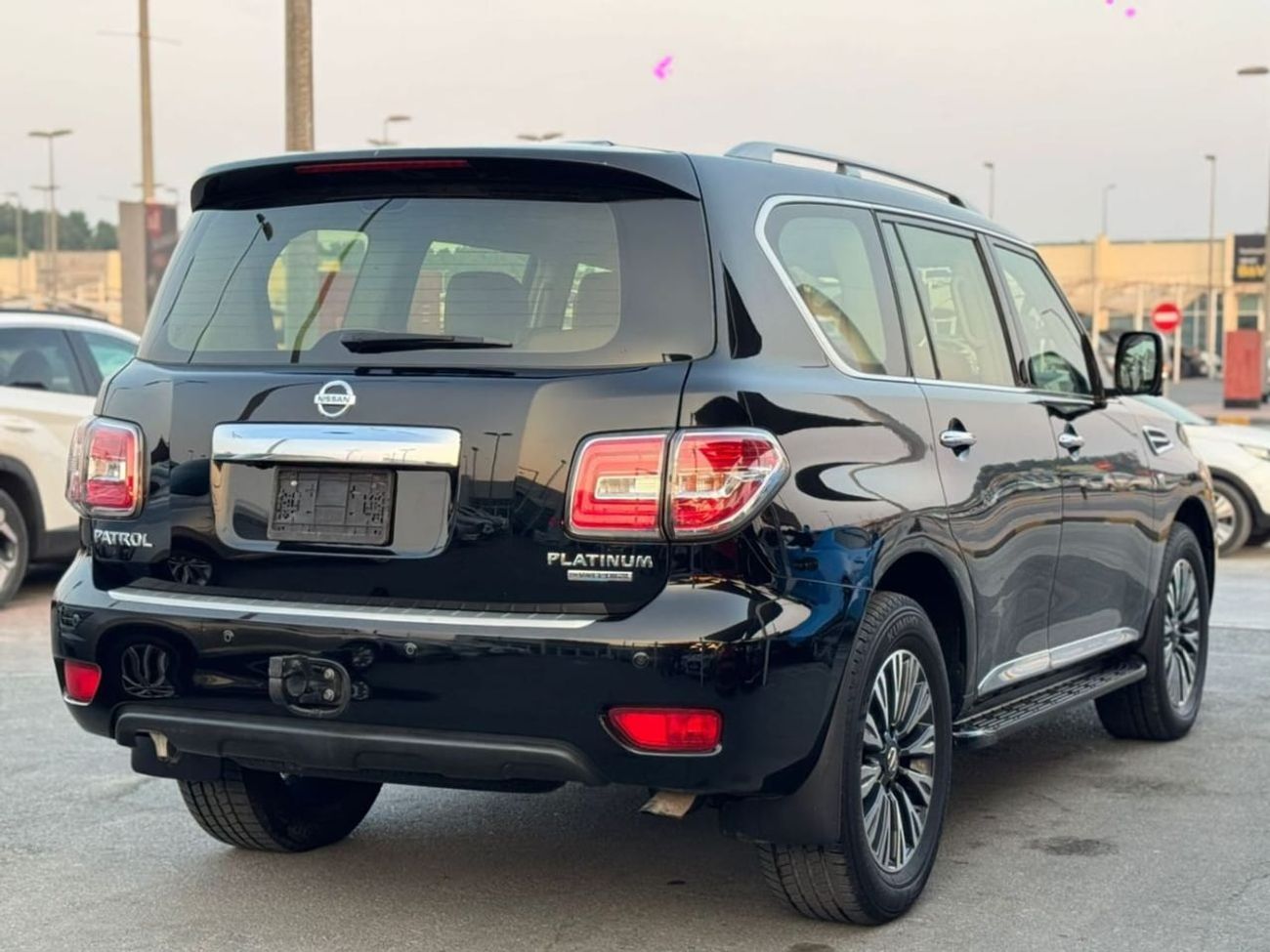 نيسان باترول Nissan Patrol LE Platinum 5.6L 2018 GCC