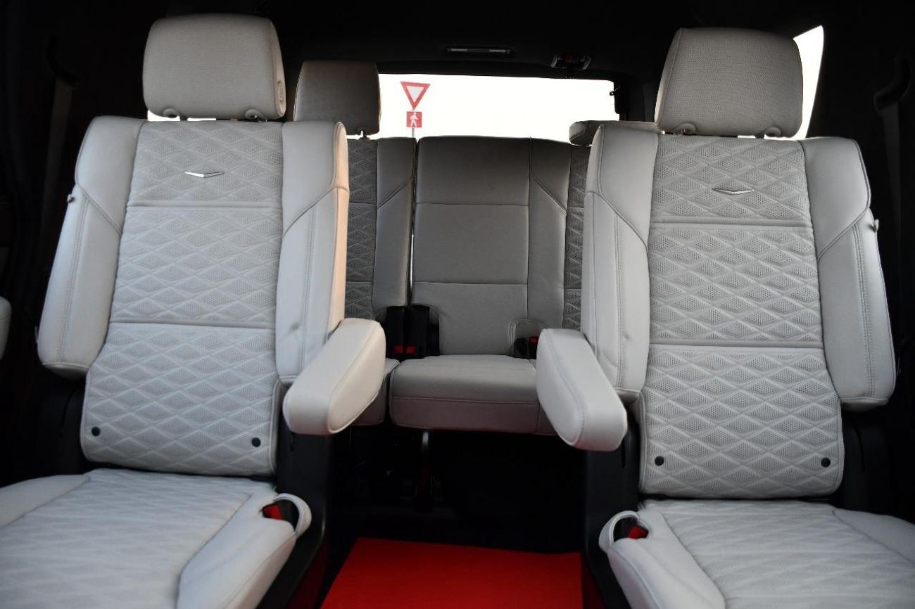 Cadillac Escalade Premium Luxury Platinum 6.2L 4WD
